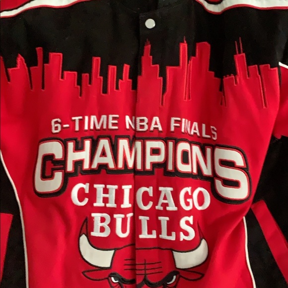 One of a kind chicago bulls jacket - Picture 2 of 2